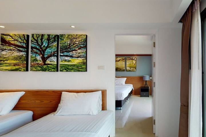 Room 45 of 181