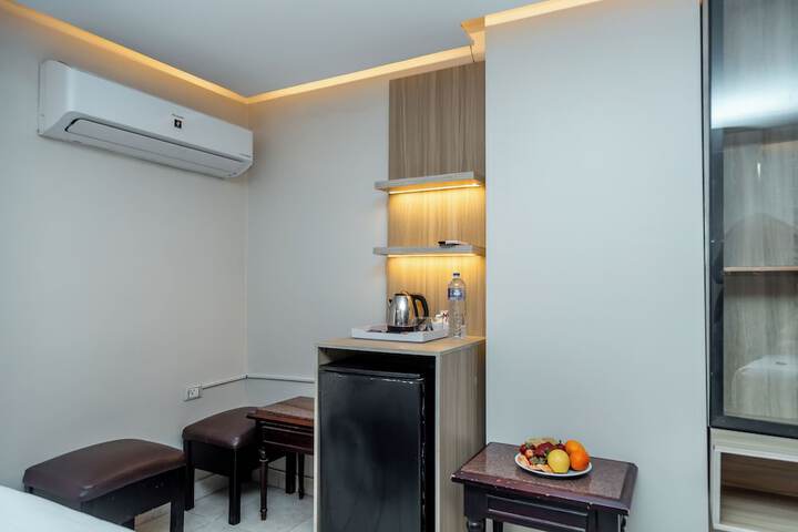 Room 34 of 139