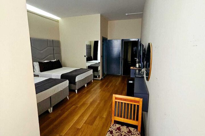 Room 132 of 204