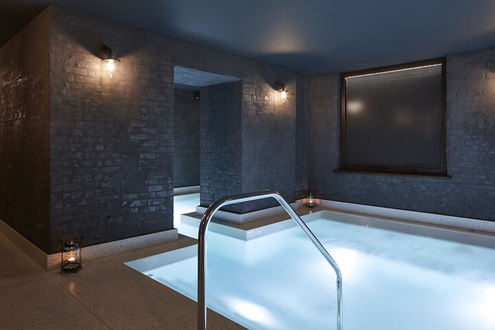 Spa 52 of 102