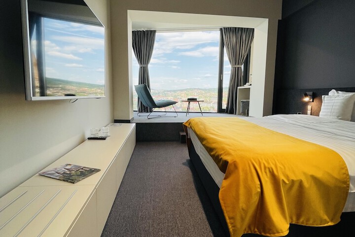 Room 12 of 47