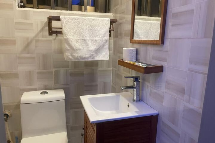 Room 4 of 22
