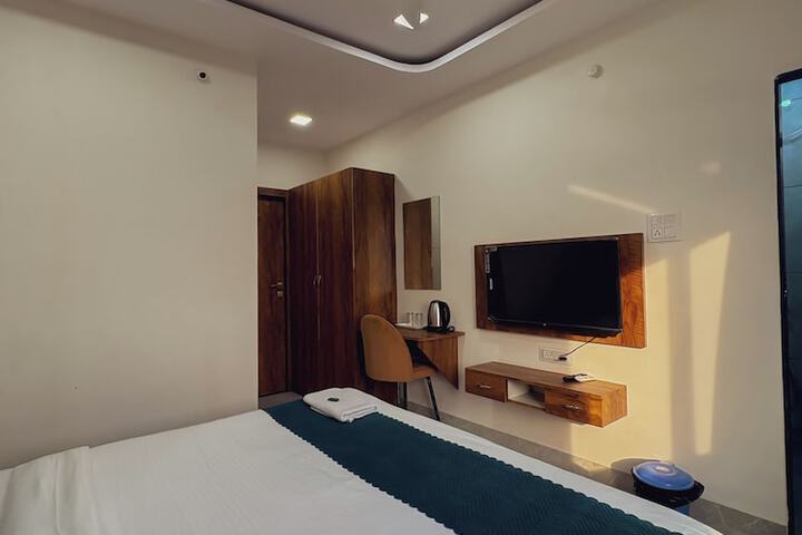 Room 35 of 55
