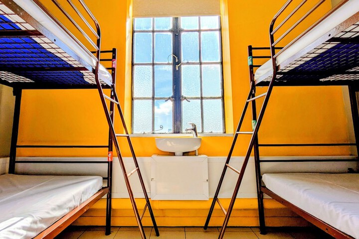 Room 39 of 98