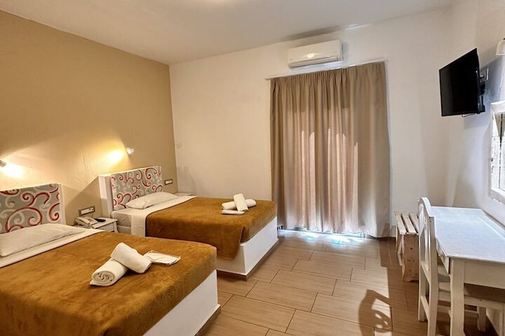 Room 40 of 83