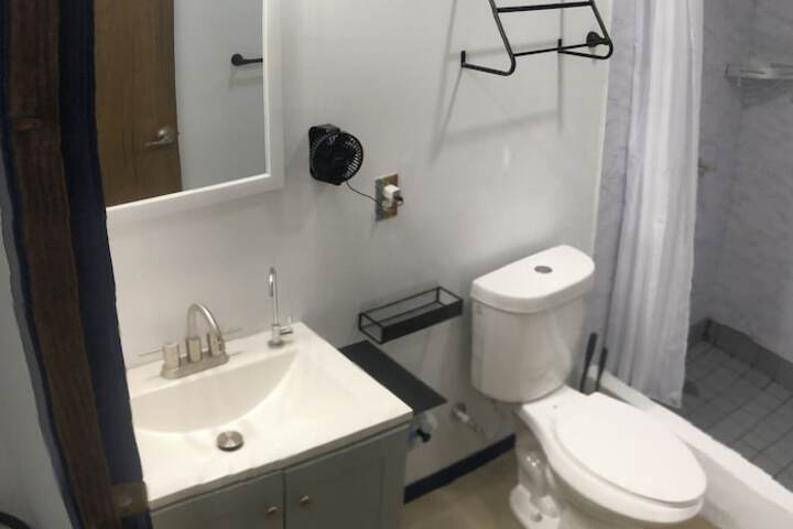 Room 9 of 21