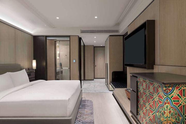 Room 25 of 68
