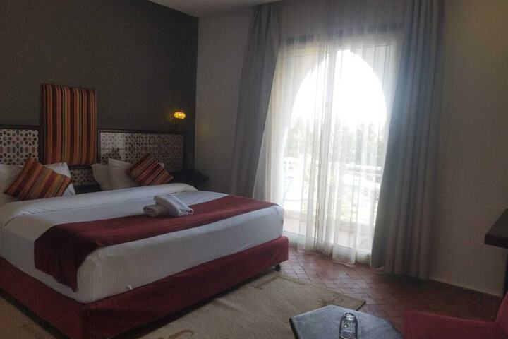 Room 35 of 66