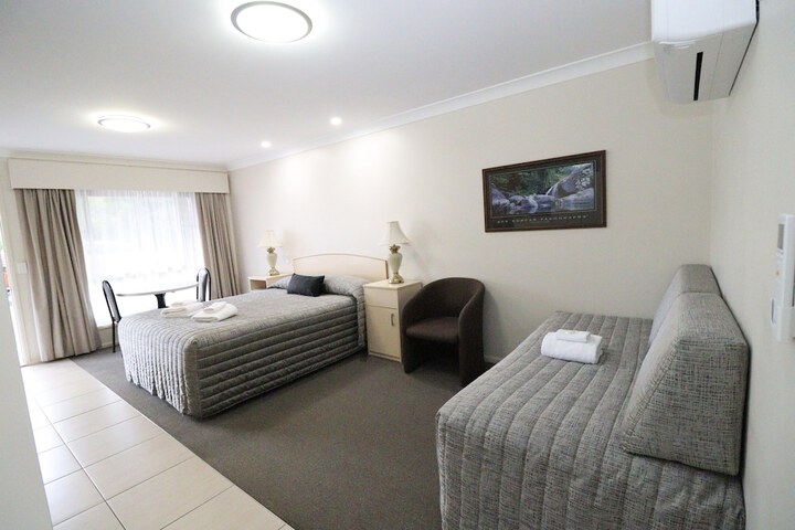 Room 15 of 51