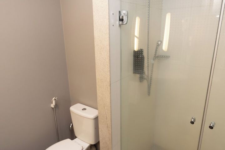 Room 62 of 98