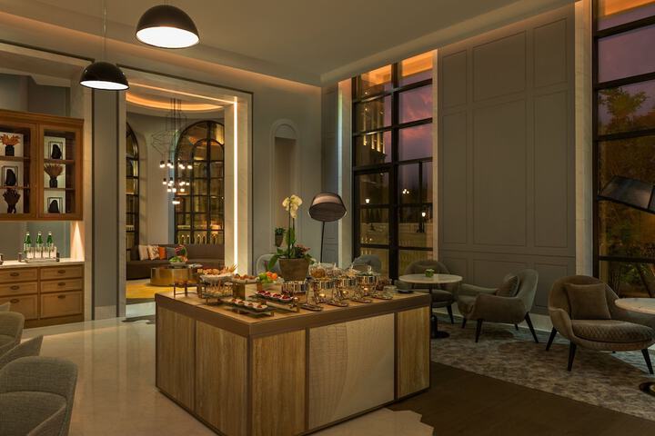 Hotel Interior 13 of 188