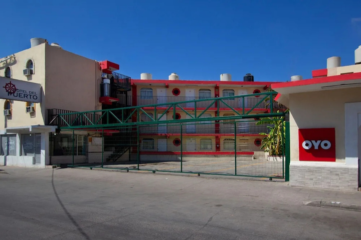 Photo of Hotel del Puerto
