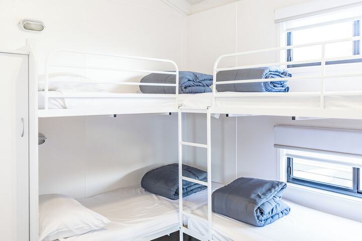 Room 10 of 70