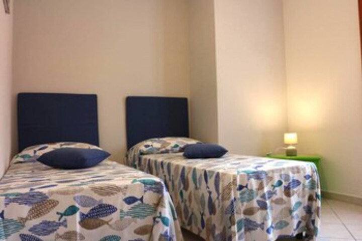Room 27 of 53