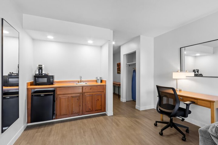 Private kitchenette