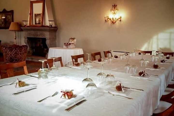 Dining 9 of 20