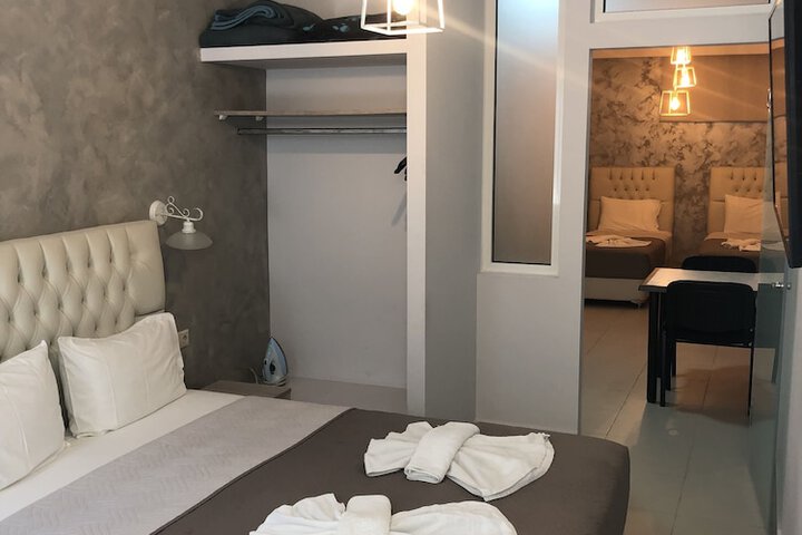 Room 11 of 41