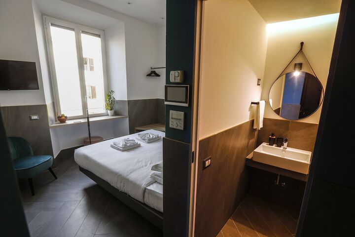 Room 45 of 87