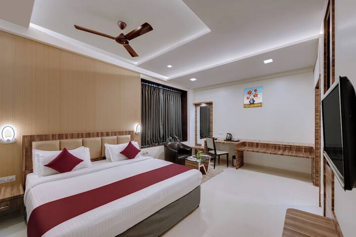 Room 13 of 65