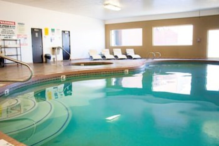 Pool 14 of 24