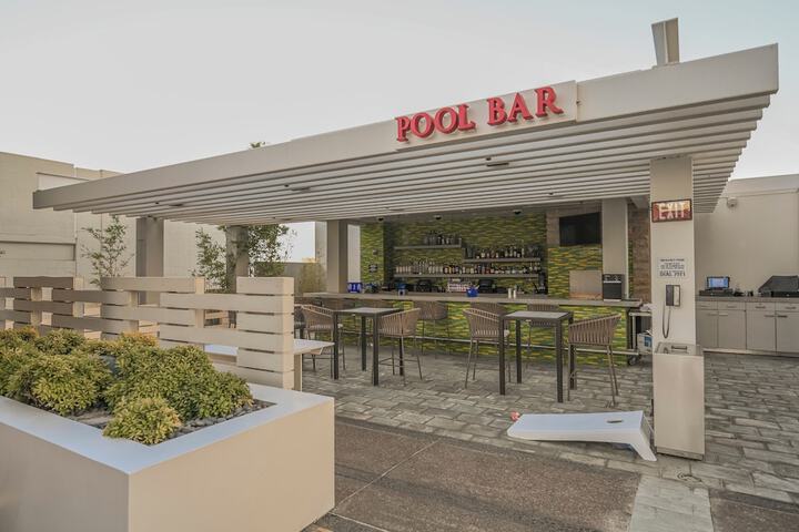 Pool 427 of 484