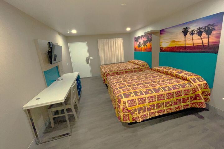 Room 5 of 20