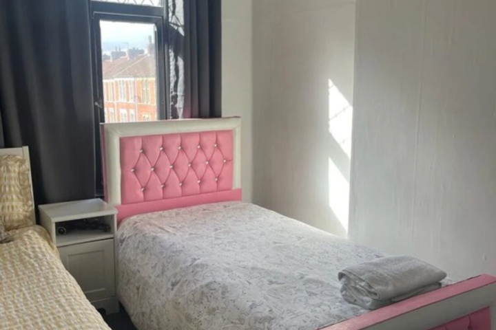 Room 3 of 15