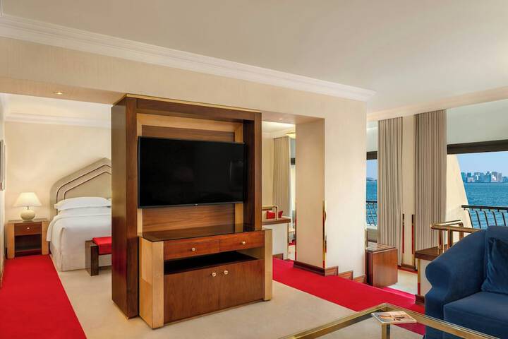 Room 49 of 220