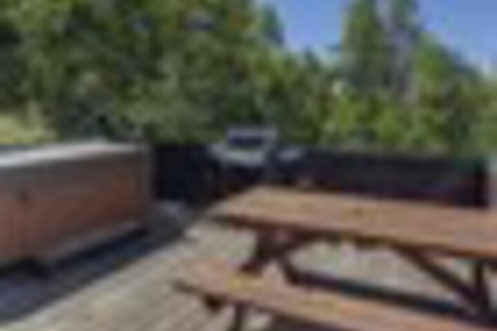 Property Grounds 110 of 117