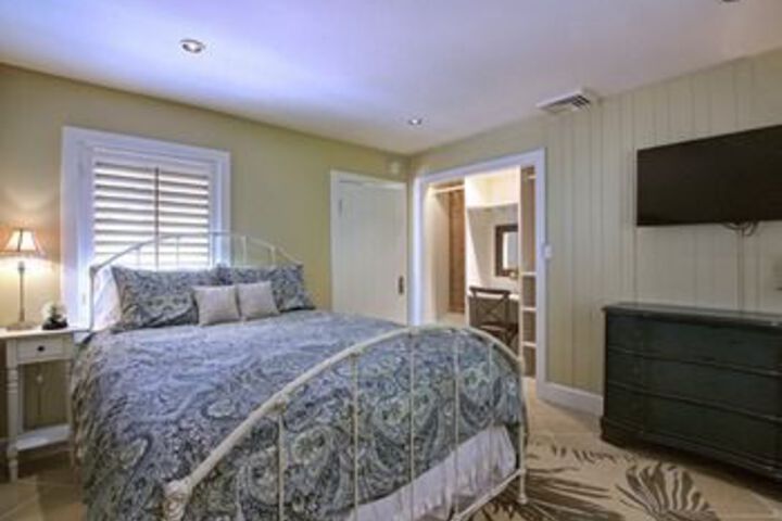 Room 21 of 45