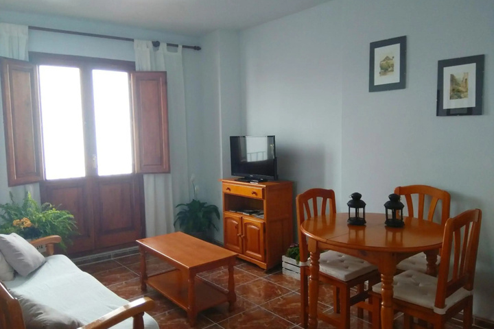 Room 4 of 13