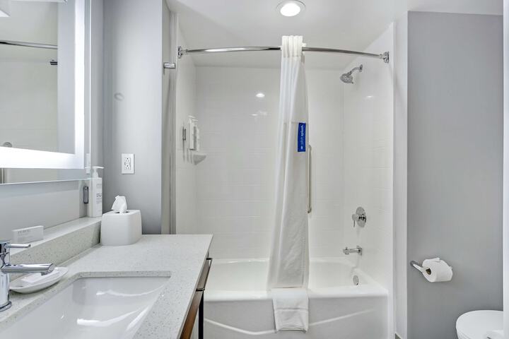 Bathroom shower