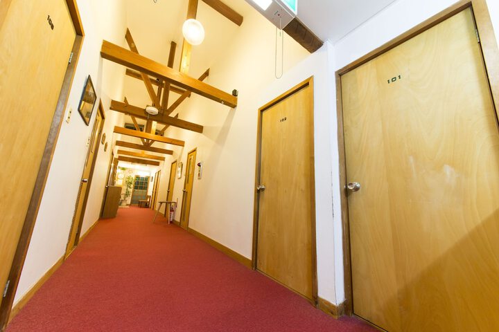 Room 22 of 110
