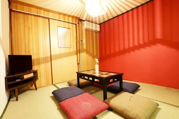 Room 3 of 14