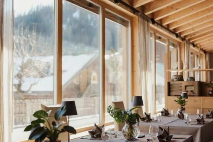 Dining 56 of 73