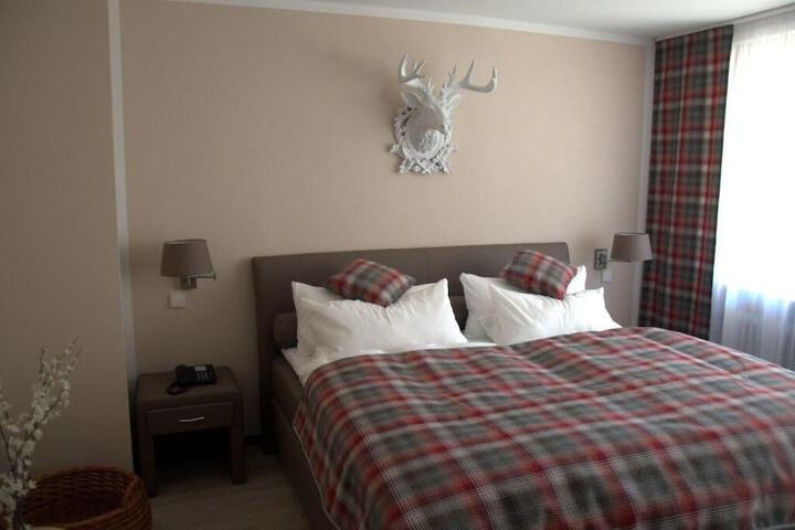 Room 4 of 13