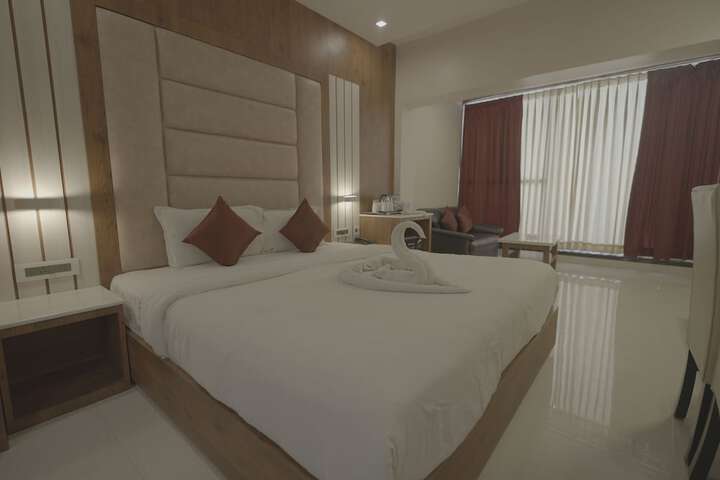 Room 6 of 22