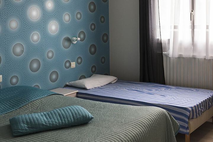 Room 12 of 46