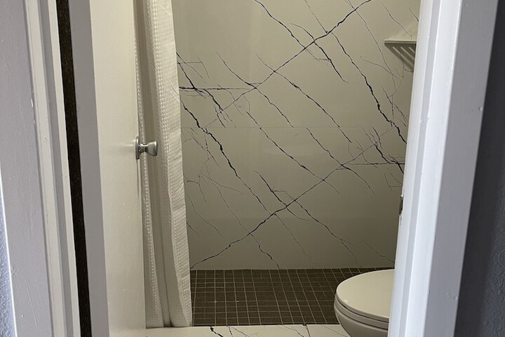 Room 4 of 42