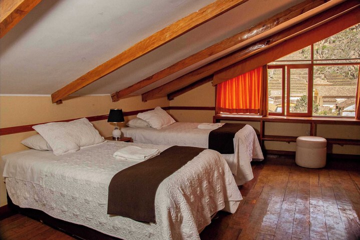 Room 4 of 6