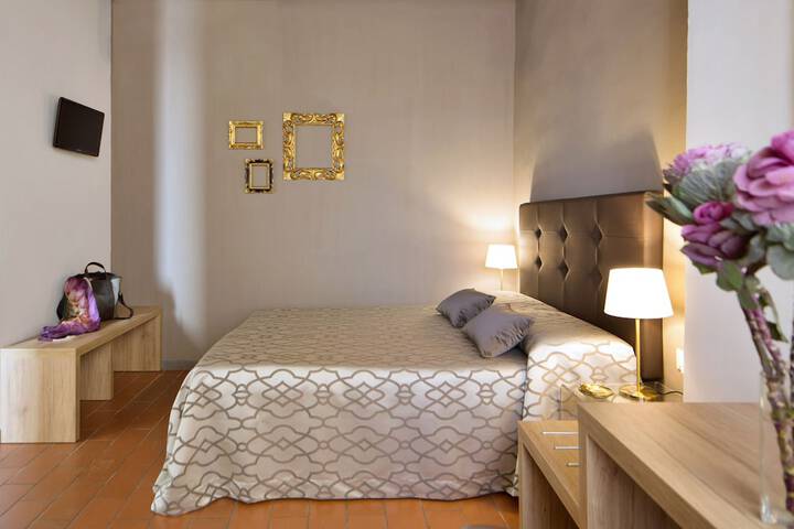 Room 8 of 97