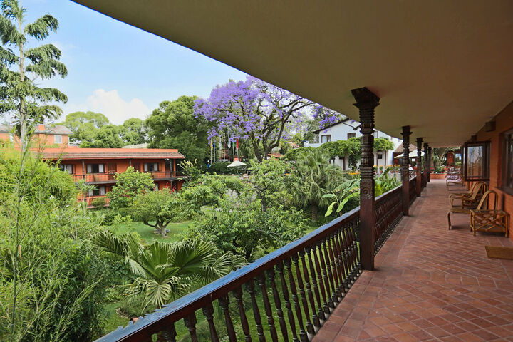 Hotel Exterior 34 of 37