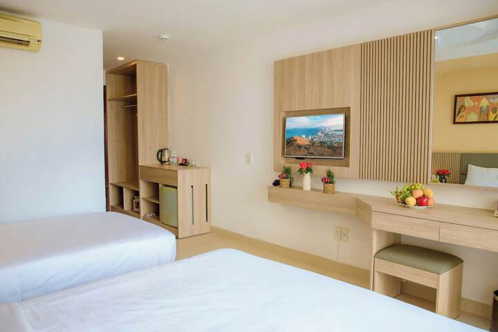 Room 18 of 53