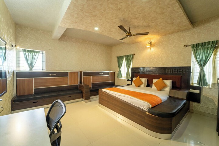 Room 26 of 92