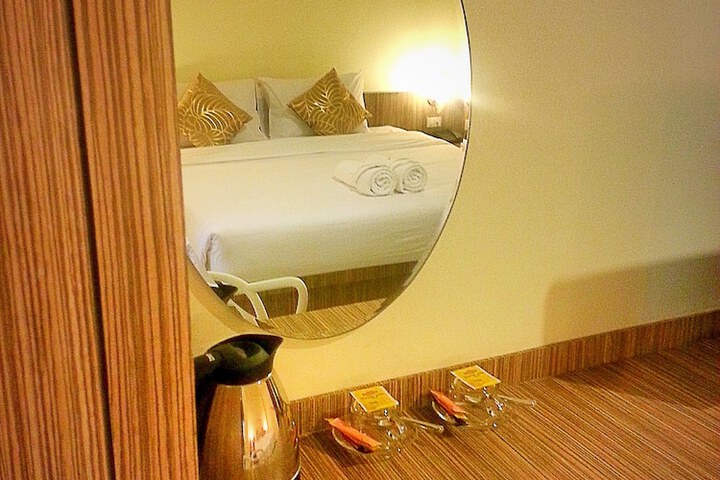 Room 25 of 52