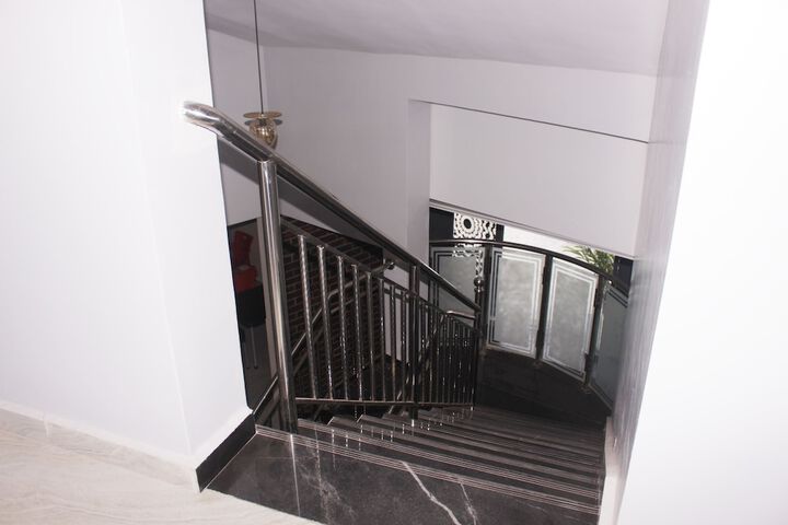 Ballroom/Hall 80 of 93