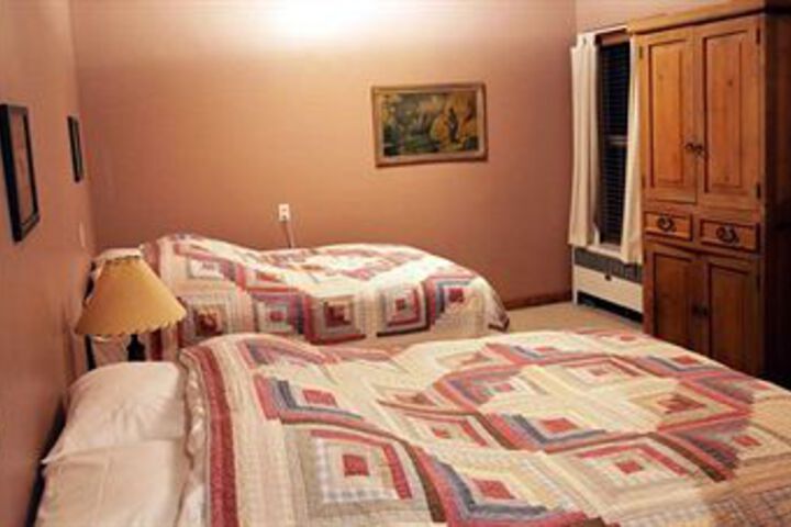 Room 8 of 20