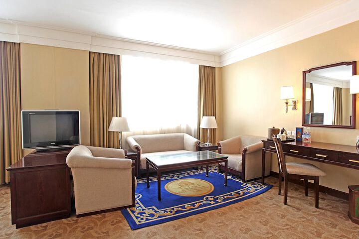 Room 8 of 45