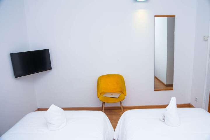 Room 66 of 147