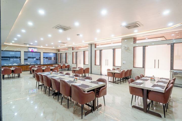 Dining 47 of 73